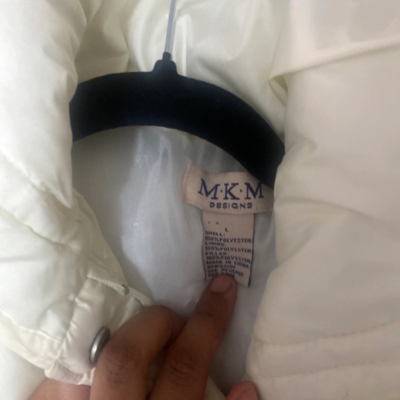 Jacket 🧥 - Picture 3 of 3